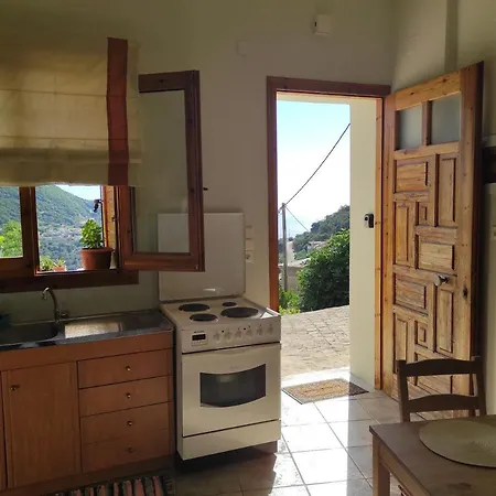 Stefanis Traditional House - Kampos Apartment *
